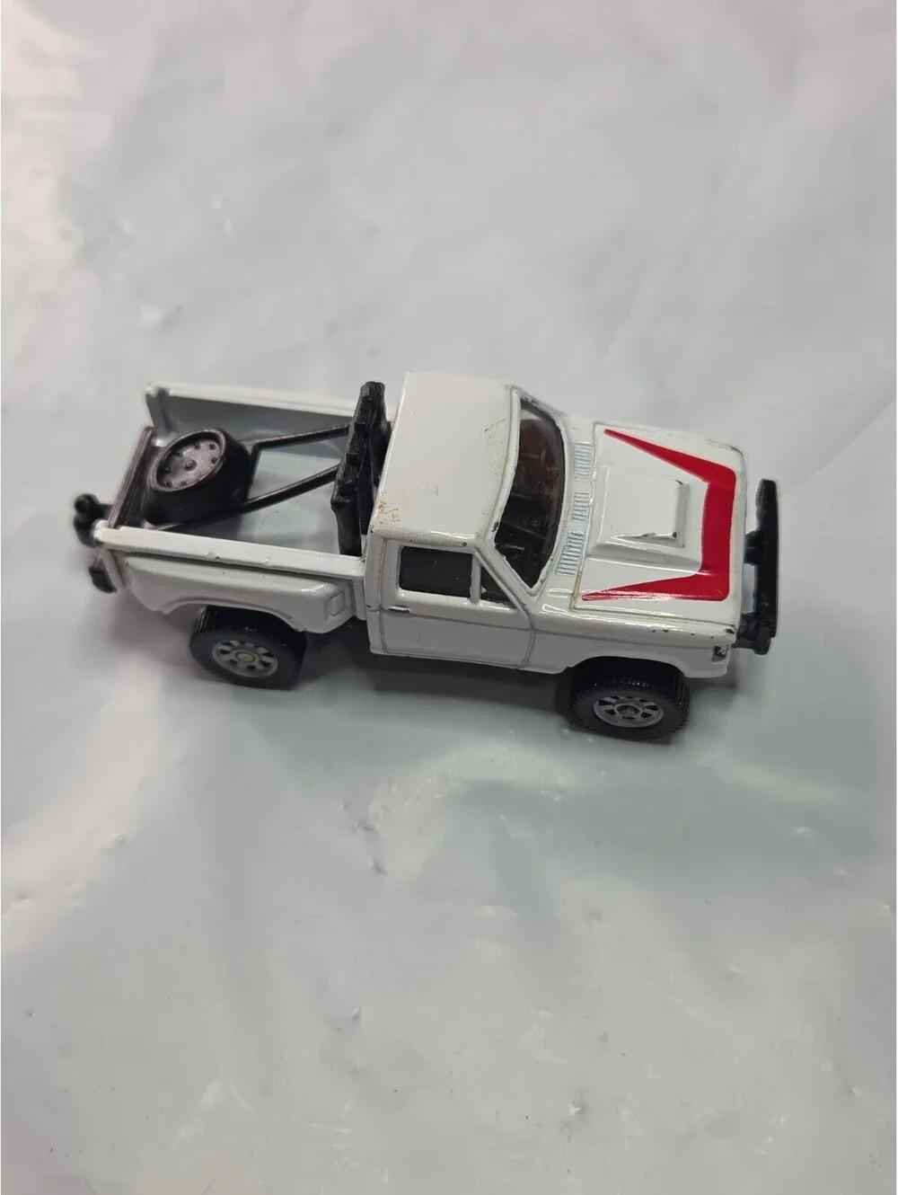 1987 Maisto White Ford Pickup Truck 4 X 4